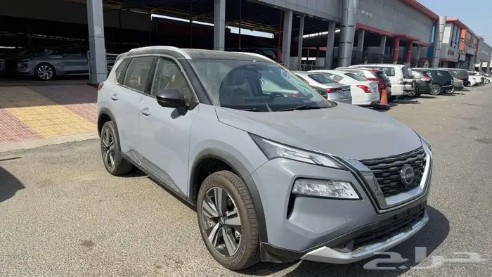 نيسان اكس تريل SL فل كامل 2025 0