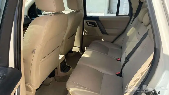 لاندروفر 2009 للبيع 11