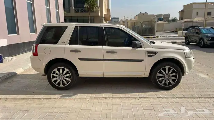 لاندروفر 2009 للبيع 3