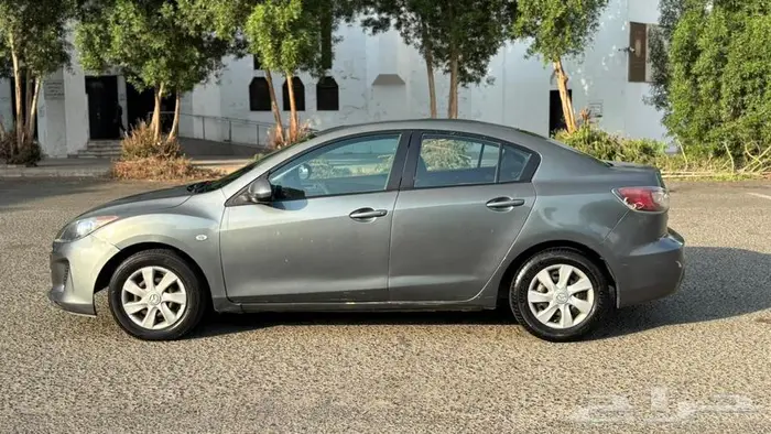 سياره mazda3 موديل 2012 2