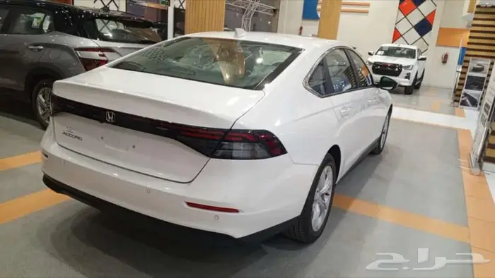 هوندا اكورد ستاندر 2025 كاش وتمويل علي البنك 1