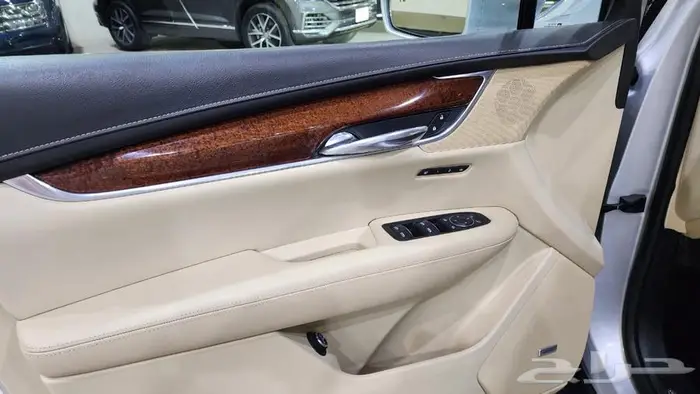 كاديلاك XT5 2017 28