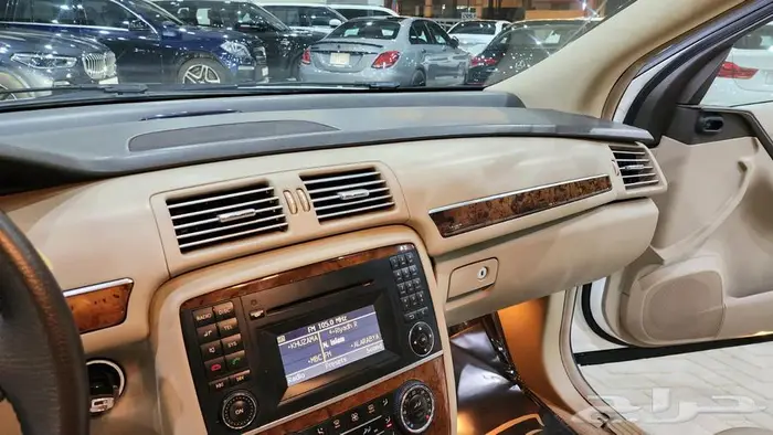 مرسيدس R300 2013 15