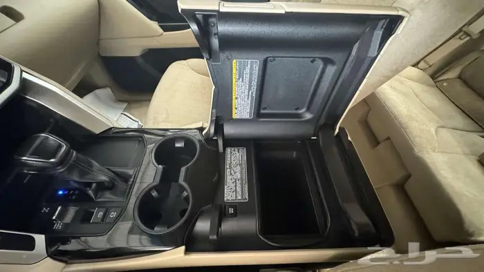 تويوتا جي اكس ار رقم 3 موديل 2022 ديزل على السوم 4