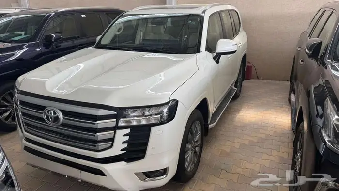 تويوتا جي اكس ار رقم 3 موديل 2022 ديزل على السوم 2