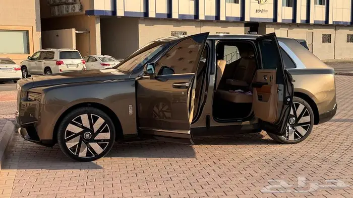 رولز رويس كولينان سيلفر باج Silver Badge 12