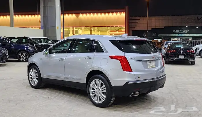 كاديلاك XT5 2017 6