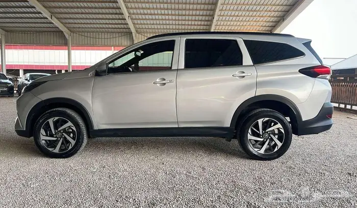 تويوتا رش واجن قير اوتماتيك 2023 4