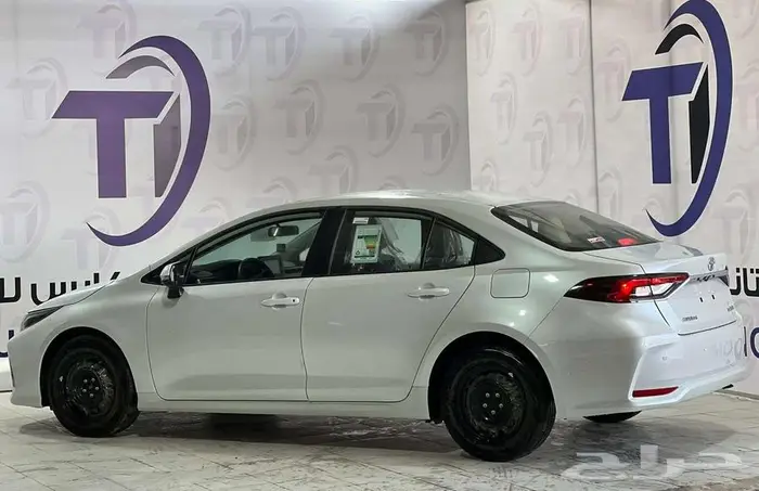 تويوتا كورولا XLI 2.0 طيس بنزين 2025 1