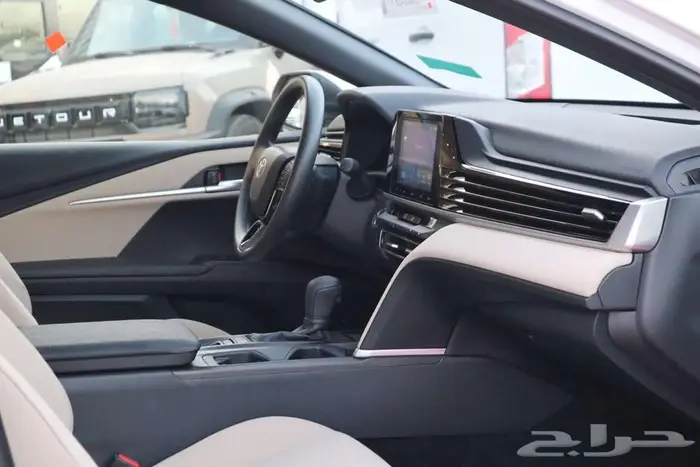 تويوتا كامري E هايبرد 2025 سعودي اقل سعر 6