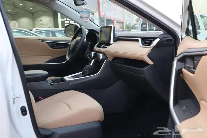 تويوتا راف فور LEدبل و بدون دبل بنزين 2025 سعودي اقل سعر 5