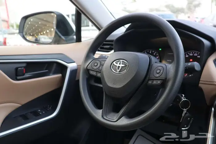 تويوتا راف فور LEدبل و بدون دبل بنزين 2025 سعودي اقل سعر 9