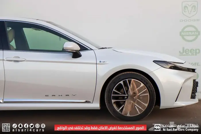 تويوتا كامري LE هايبرد 2025 12