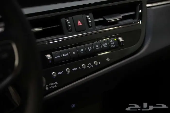 لكزس ES 250 AA 10