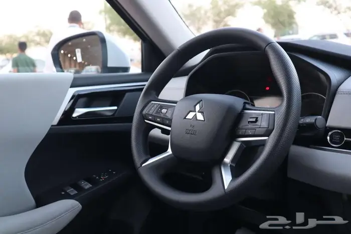 ميتسوبيشي اوتلاندر ستاندر 7 و 5 راكب 2025اقل سعر بجده 17