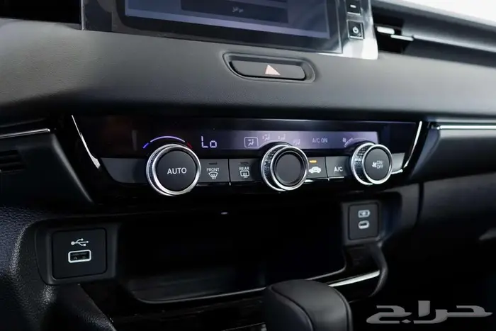 هوندا HR-V نص فل LX م2025 6
