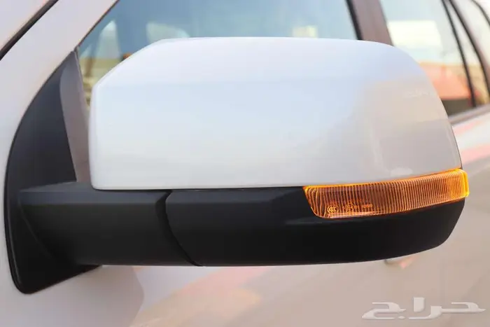 فورد ايفرست XLT بنزين 2025 العائلية نصف فل اقل الاسعار 8