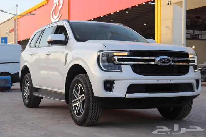 فورد ايفرست XLT بنزين 2025 العائلية نصف فل اقل الاسعار 11