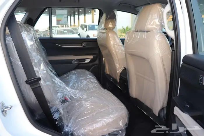 فورد ايفرست XLT بنزين 2025 العائلية نصف فل اقل الاسعار 23