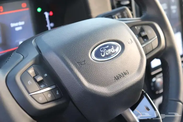 فورد ايفرست XLT بنزين 2025 العائلية نصف فل اقل الاسعار 27