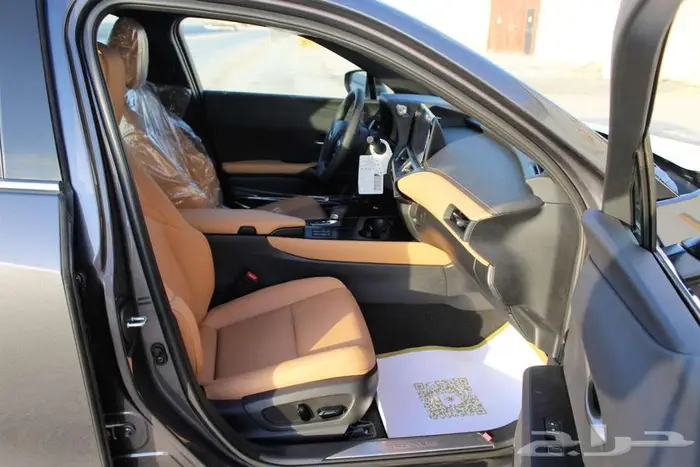 لكزس - UX 300 - CH - فل كامل - هايبرد - خليجي - 2025 17