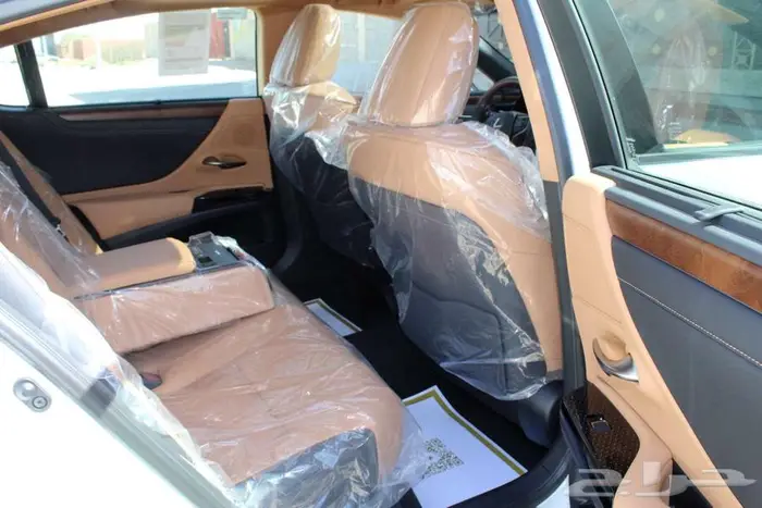 لكزس - ES 250 - لاكجيري - نص فل - خليجي -2025 19