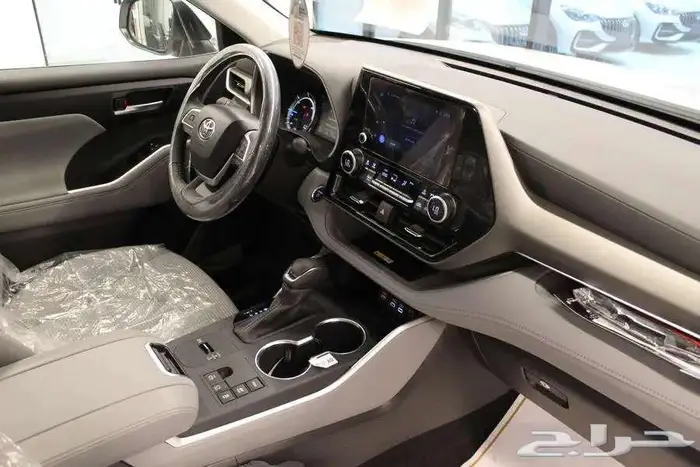 تويوتا هايلاندر GLE ( عرض خاص ) 9