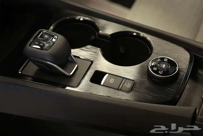 انطلق بثقة مع نيسان اكس تريل SV PLUS 2025 الجديدة 11