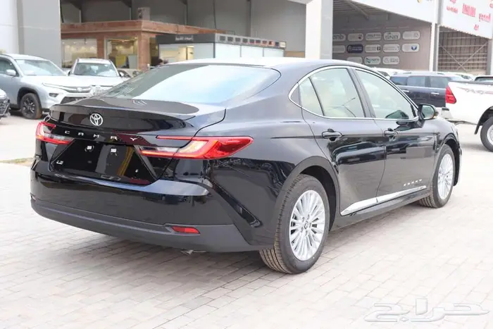 تويوتا كامري LE بنزين لون اسود 2025 تسليم فوري كاش واقساط 2