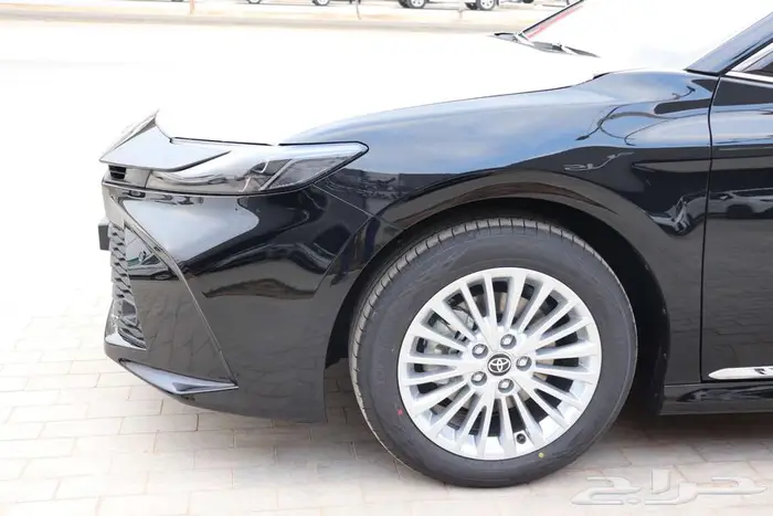 تويوتا كامري LE بنزين لون اسود 2025 تسليم فوري كاش واقساط 3