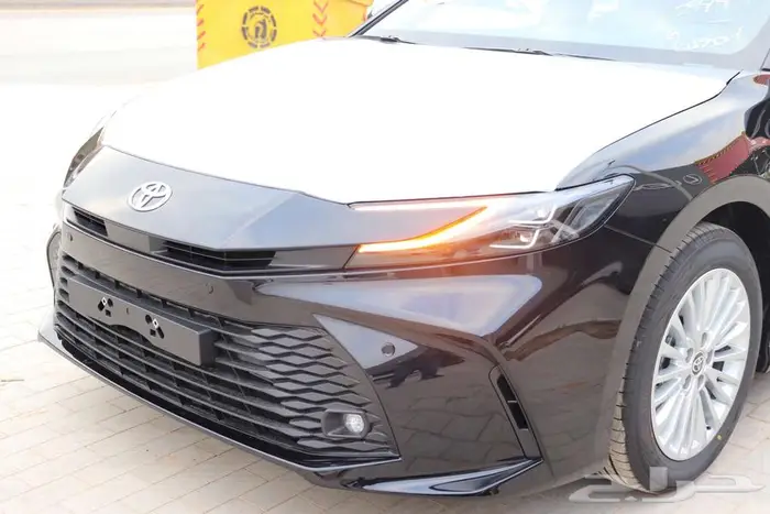 تويوتا كامري LE بنزين لون اسود 2025 تسليم فوري كاش واقساط 6