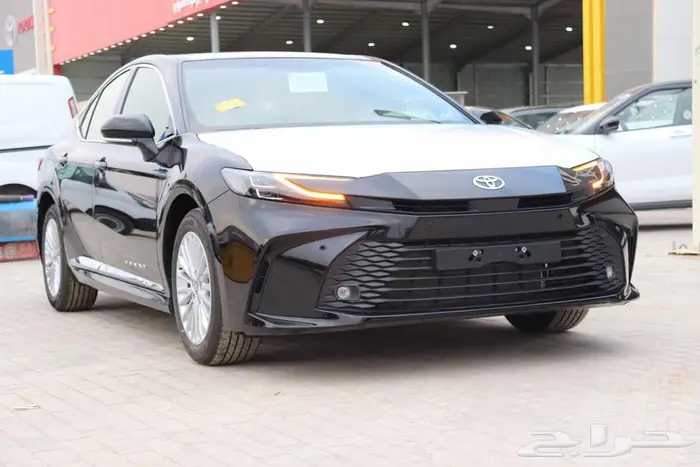 تويوتا كامري LE بنزين لون اسود 2025 تسليم فوري كاش واقساط 14