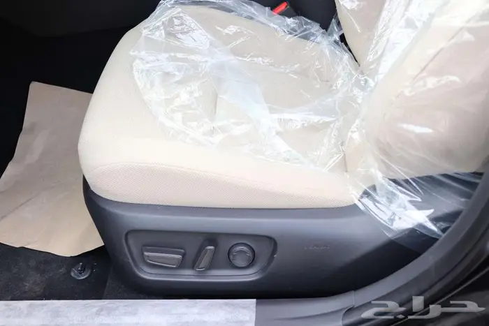 تويوتا كامري LE بنزين لون اسود 2025 تسليم فوري كاش واقساط 17