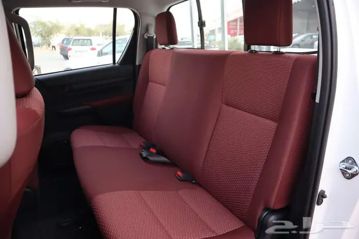 هايلوكس غمارتين DLX 4 4 اوتوماتيك ديزل خليجي 2025 9