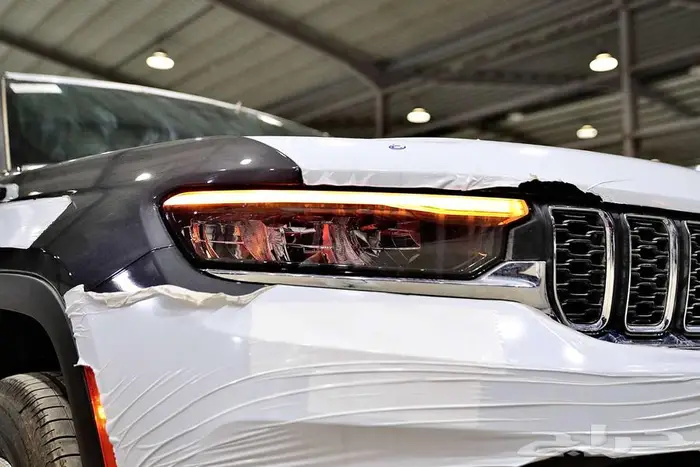 جيب جراند شيروكي لاريدو 2025 الخضر للسيارات 10