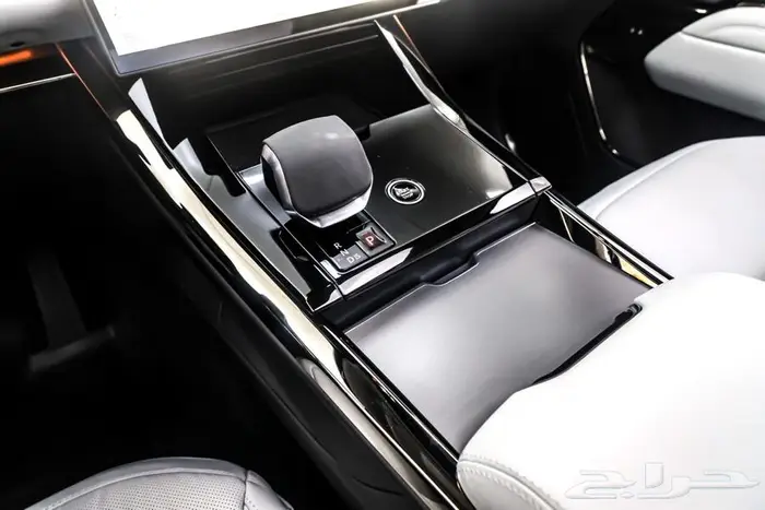 رنج روفر سبورت 2024 بسعر مميز 9