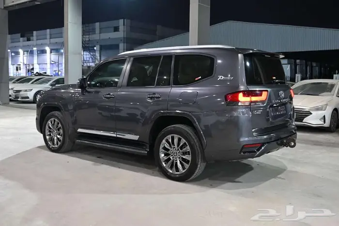 تويوتا لاندكروزر GXR-L4 2022 ديزل سعودي 5