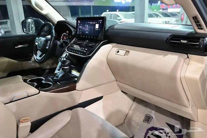 تويوتا لاندكروزر GXR-L4 2022 ديزل سعودي 14