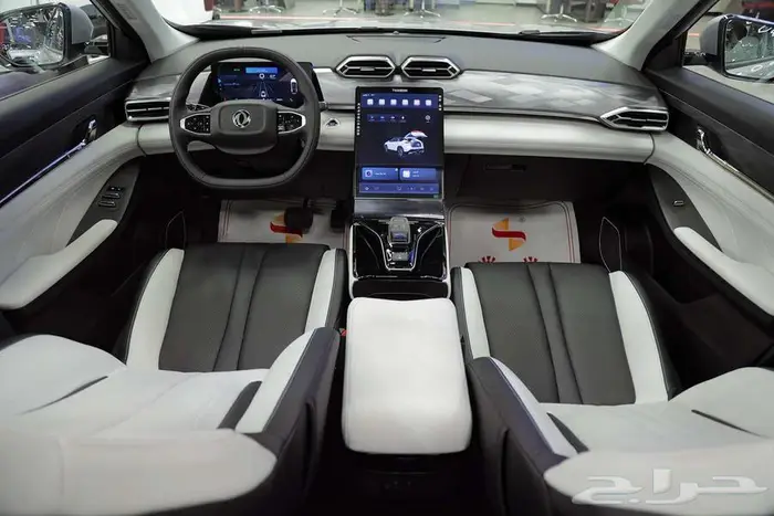 سيارة الأحلام أصبحت بين يديك دونج فينج ميج E3 Ultimate 2026 16