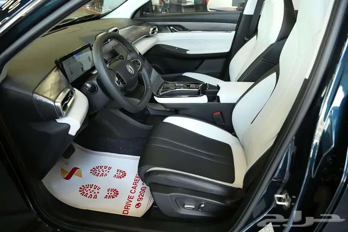 سيارة الأحلام أصبحت بين يديك دونج فينج ميج E3 Ultimate 2026 14