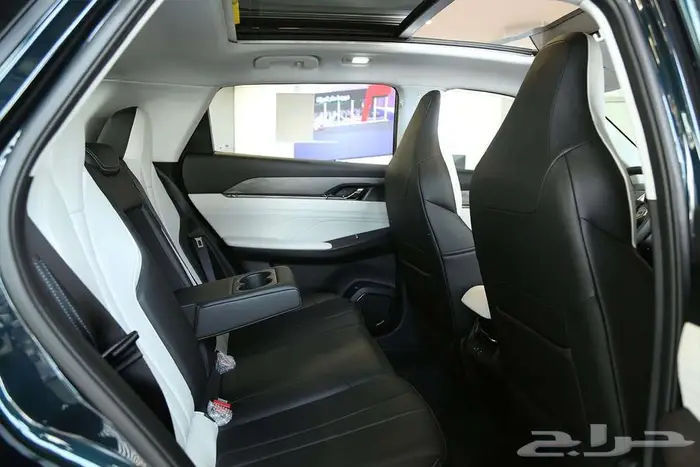 سيارة الأحلام أصبحت بين يديك دونج فينج ميج E3 Ultimate 2026 23