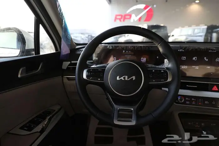 كيا K5 GLS فئة النص فل 2.5cc موديل 2026 9