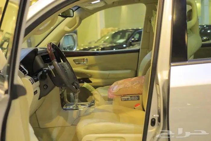 جيب ليكزس موديل 2015 8