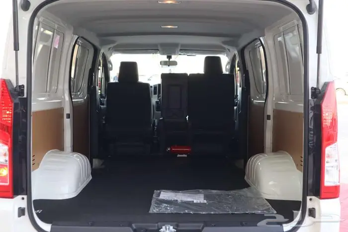 باص فان هايس بضاعه موديل2026 ديزل قير عادي سعودي 10