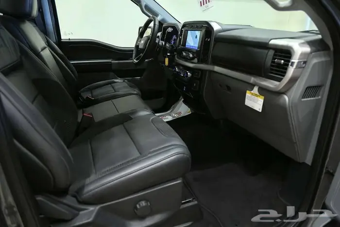 استعد للقيادة بأسلوب جديد مع فورد F-150 Raptor 2023 7