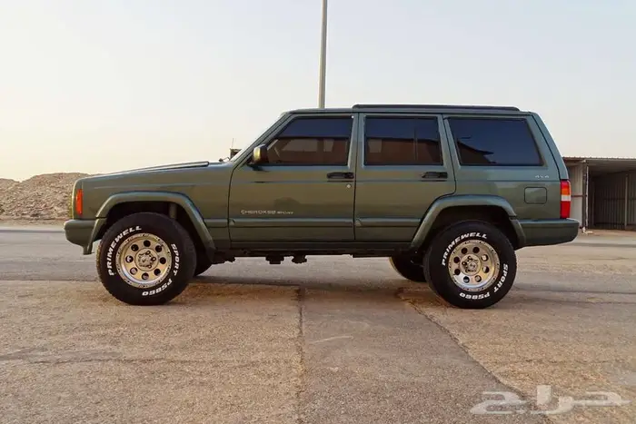 جيب شروكي 2000 سبورت 4