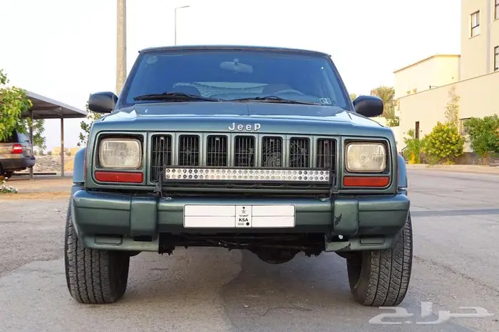 جيب شروكي 2000 سبورت 8