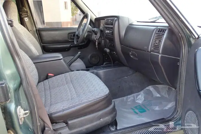 جيب شروكي 2000 سبورت 16