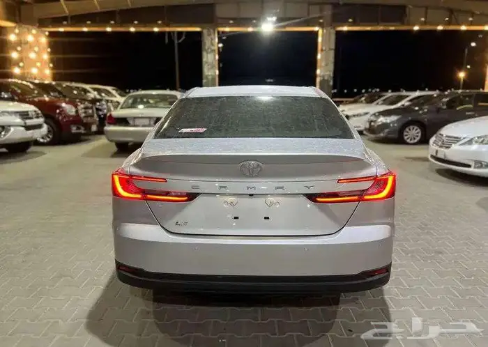 تويوتا كامري LE بنزين 2025 14