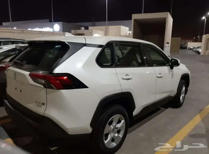 تويوتا راف4 موديل 2021 6
